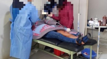Motociclista sufre aparatoso despiste y salva la vida de milagro, en Huaccana 